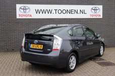 Toyota Prius - 1.8 Comfort Navigatie-Smart entry