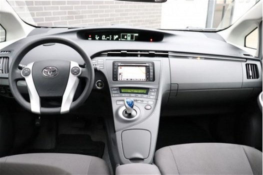 Toyota Prius - 1.8 Comfort Navigatie-Smart entry - 1