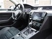 Volkswagen Passat - 2.0 TDI Connected Series Plus Virtual Cockpit|R-line | Full options | DSG | Pano - 1 - Thumbnail