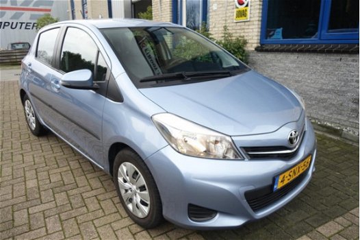 Toyota Yaris - 1.3 VVT-i Aspiration --Nieuw staat - 1