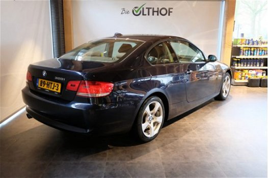 BMW 3-serie Coupé - 320i Corporate Lease Executive / AUTOMAAT / CRUISE / AFN. TREKHAAK / - 1