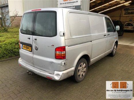 Volkswagen Transporter - 2.5TDI 96KW AUT AC ALU ‘07 - 1