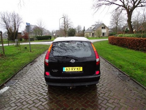 Nissan Almera Tino - 1.8 Visia - 1