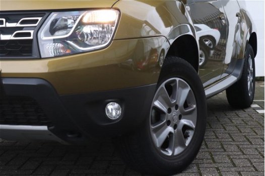 Dacia Duster - 1.2 TCe 4x2 Lauréate | Unieke kleur | Navi | 16inch Lm - 1