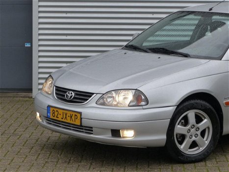 Toyota Avensis - 1.6-16V Linea Luna 40000km uniek - 1