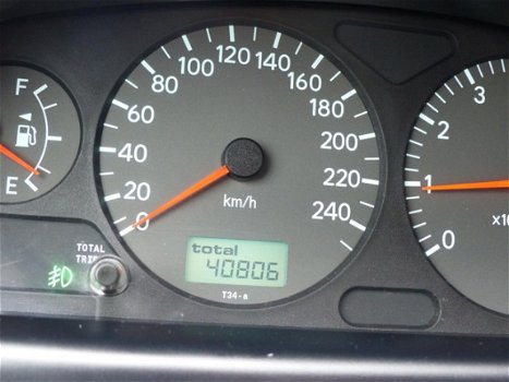 Toyota Avensis - 1.6-16V Linea Luna 40000km uniek - 1