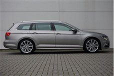 Volkswagen Passat Variant - 2.0 TDI 150pk Business Edition R + Panoramadak + Stoelverwarming