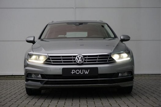 Volkswagen Passat Variant - 2.0 TDI 150pk Business Edition R + Panoramadak + Stoelverwarming - 1