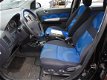 Hyundai Getz - 1.1i Active Young 5 Deurs. Stuurbekrachtiging / Elec.Pakket / 15-Inch Lm Velgen Distr - 1 - Thumbnail