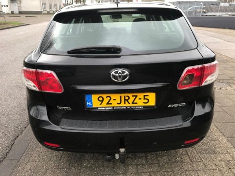 Toyota Avensis Wagon - 2.2 D-4D Dynamic AUTOMAAT CLIMA NAVI - 1