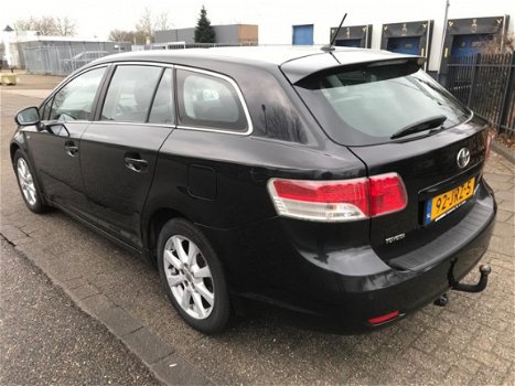 Toyota Avensis Wagon - 2.2 D-4D Dynamic AUTOMAAT CLIMA NAVI - 1