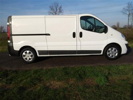 Renault Trafic - 2.0 dCi T29 L2H1 DC Générique - 1