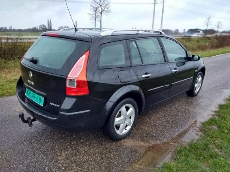 Renault Mégane Grand Tour - 1.6-16V Business Line - 1