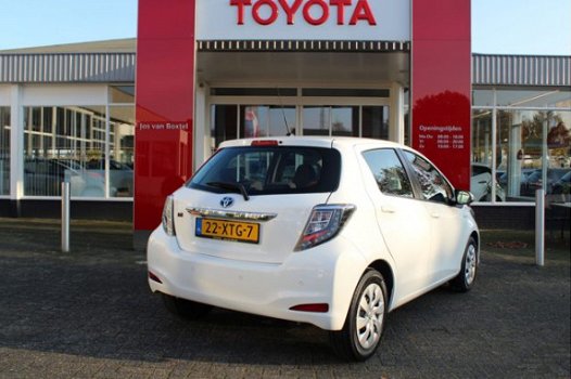 Toyota Yaris - 1.5 Full Hybrid Aspiration NAVI/ PARKEERSENSOREN/ CRUISE - 1