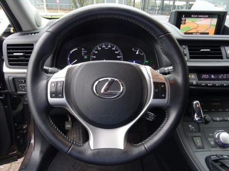 Lexus CT 200h - Hybrid Executive / Navigatie / Led / Parkeersensoren / Cruise Control / Parkeercamer - 1