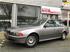 BMW 5-serie - 528i Executive Automaat Navi Leer LPG YOUNGTIMER