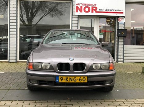 BMW 5-serie - 528i Executive Automaat Navi Leer LPG YOUNGTIMER - 1