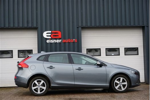 Volvo V40 - 2.0 D2 Business | STOELVERWARMING | NAVI - 1