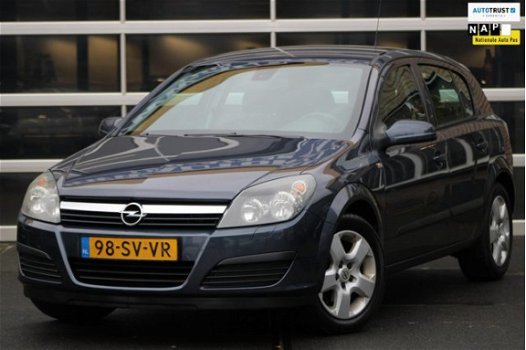 Opel Astra - 1.6 Executive 5 Deurs Airco 3-6-12 M Garantie - 1