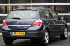 Opel Astra - 1.6 Executive 5 Deurs Airco 3-6-12 M Garantie