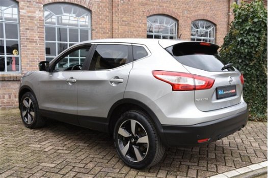 Nissan Qashqai - 1.2 Connect Edition Automaat 2015 SLECHTS 18.657KM Navi Camera Climate 1e Eigenaar - 1