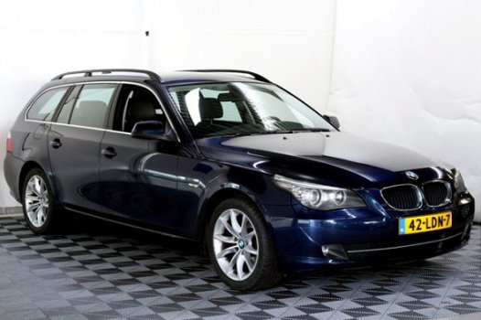 BMW 5-serie Touring - 520i AUT incl NAP 2eEIGNR LEDER NAVI BLUETH PDC TREKHAAK '10 - 1