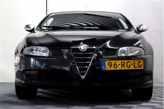Alfa Romeo GT - 1.8 T.Spark 140pk Distinctive incl NAP BOSE LEDER CRUISE ECC '05 - 1