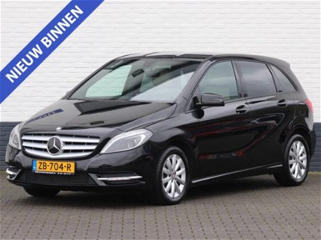 Mercedes-Benz B-klasse - 200 Automaat Leer Navi Camera Trekhaak 60205 KM - 1