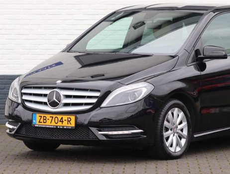 Mercedes-Benz B-klasse - 200 Automaat Leer Navi Camera Trekhaak 60205 KM - 1