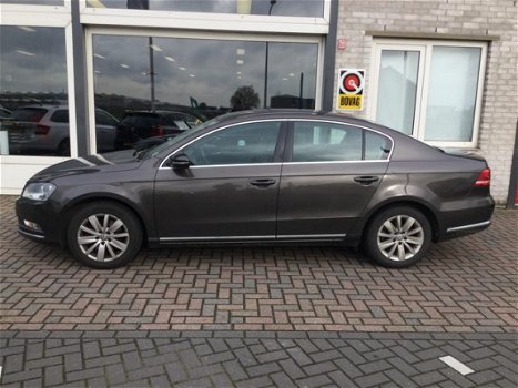 Volkswagen Passat - 1.4 TSI Comfort Executive Line BlueMotion / NAVI/ CRUISE/ TREKHAAK/ CLIMATE CONT - 1