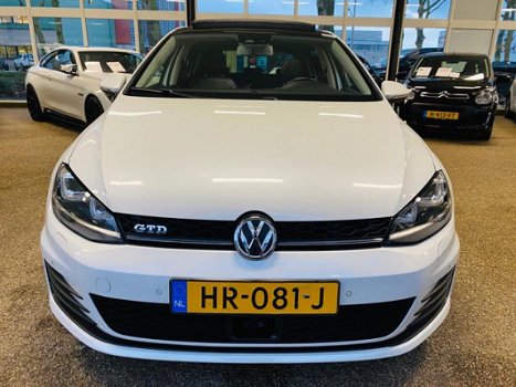 Volkswagen Golf - 2.0 TDI Highline / GTD / CAMERA / STOELVERWARMING / ACTIE - 1