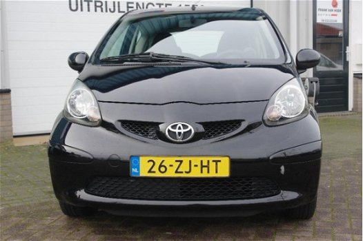 Toyota Aygo - 1.0-12V + sport Airco - 1