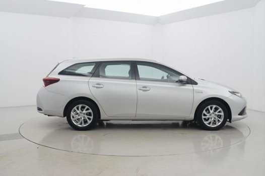 Toyota Auris - TS 1.8 Hybrid Dynamic Automaat - 1