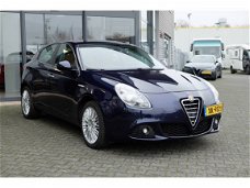 Alfa Romeo Giulietta - 1.4 Turbo MultiAir Distinctive Leer