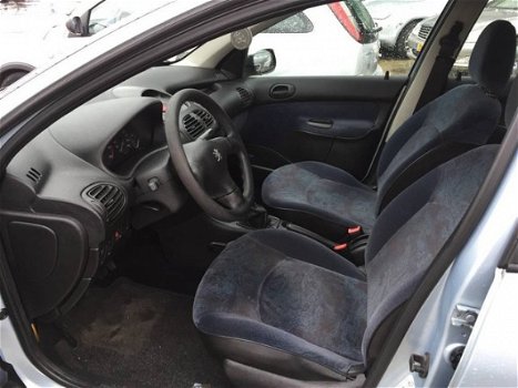 Peugeot 206 - 2.0 HDi XT - 1