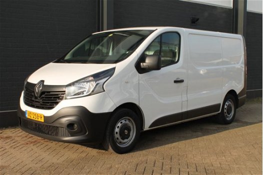 Renault Trafic - 1.6 dCi T27 - Airco - Navi - Cruise - € 9.650, - Ex - 1