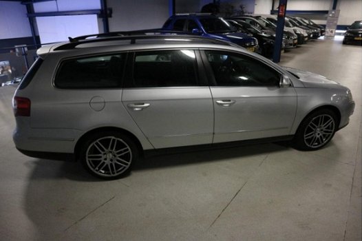 Volkswagen Passat Variant - 1.9 TDI Comfortline NAVI / CLIMA / VELG / VOLL ONDERHOUDEN - 1