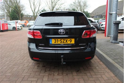 Toyota Avensis - 1.8 VVT-i 147pk Aut Business Limited Trekh. Navi - 1