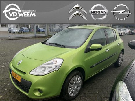 Renault Clio - 1.2 5-drs Expression | AIRCO | NAVIGATIE | TELLERRAPPORT - 1