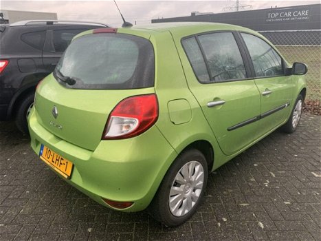 Renault Clio - 1.2 5-drs Expression | AIRCO | NAVIGATIE | TELLERRAPPORT - 1