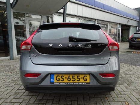 Volvo V40 - D2 Automaat - 1