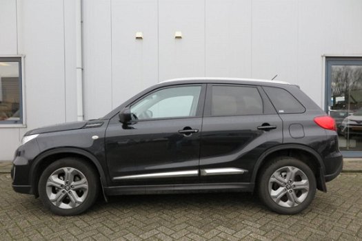 Suzuki Vitara - 1.6 VVT 120pk 2WD EXCLUSIVE AUTOMAAT NAVIGATIE - 1