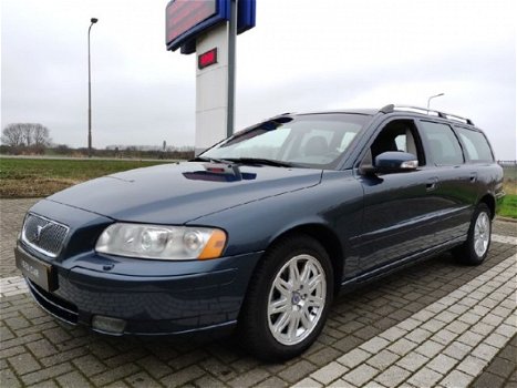 Volvo V70 - 2.4 Edition Sport RTI Leder 5-speed - 1