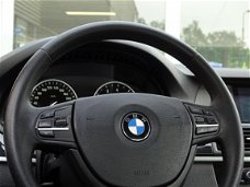 BMW 5-serie - 520i AUT LEER NAVI ///M VELGEN