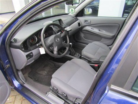 Nissan Almera - 1.5 Acenta - 1