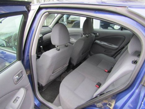 Nissan Almera - 1.5 Acenta - 1