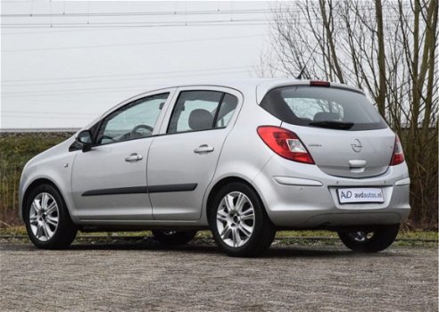 Opel Corsa - 1.4-16V Edition / 1e eigenaar / bekende historie / airco / cruise / extra set winterban - 1