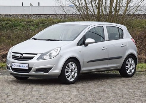 Opel Corsa - 1.4-16V Edition / 1e eigenaar / bekende historie / airco / cruise / extra set winterban - 1