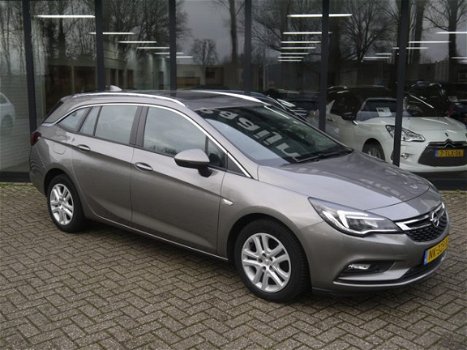 Opel Astra Sports Tourer - 1.4T 150pk Automaat *Navi*Camera*Schuifdak - 1