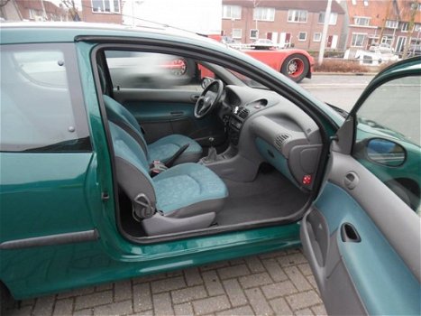 Peugeot 206 - Gentry 1.4 3drs st bekr apk nw - 1